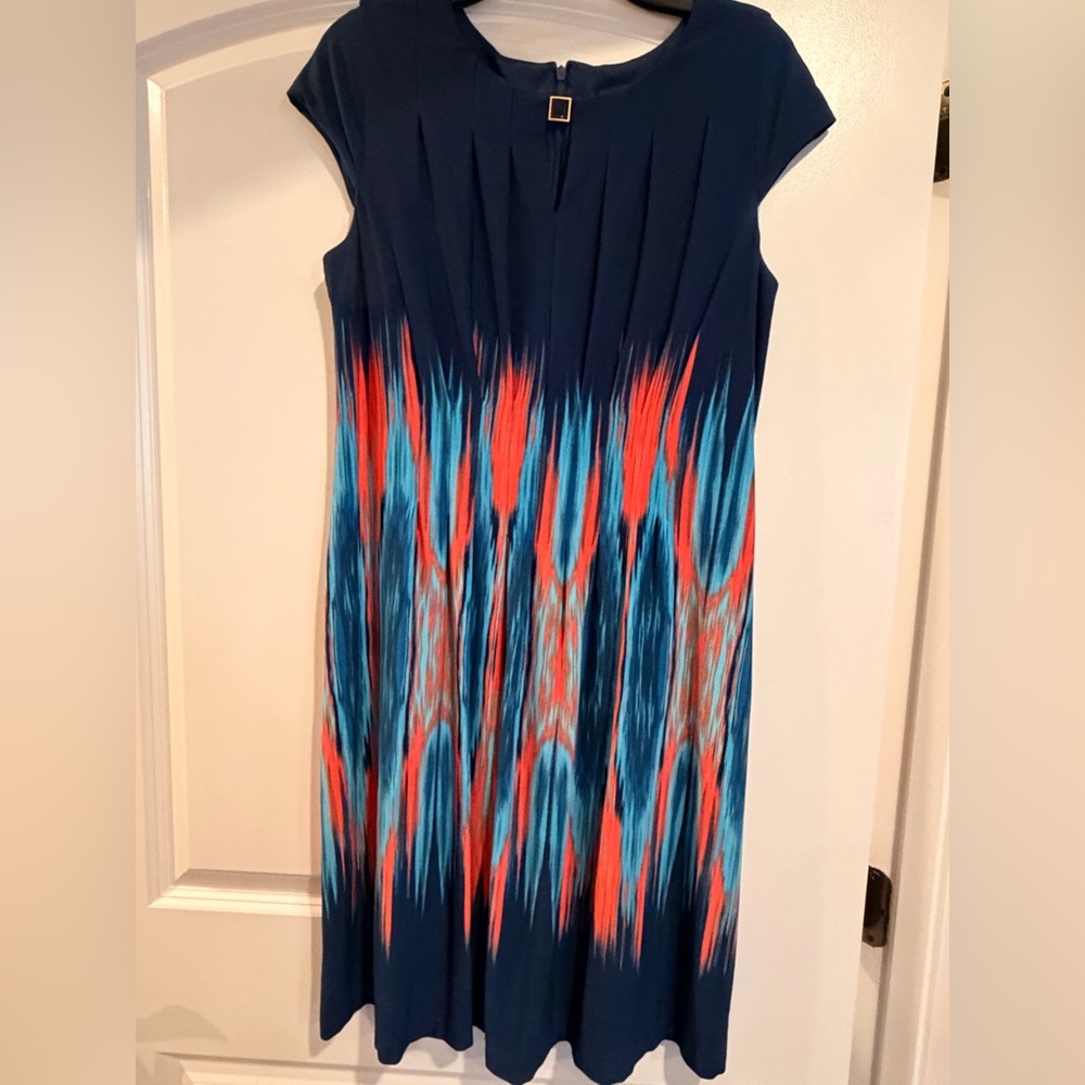 Tahari Navy and Orange Patterned Dress Size 12 Springtime Mothers Day Dress
